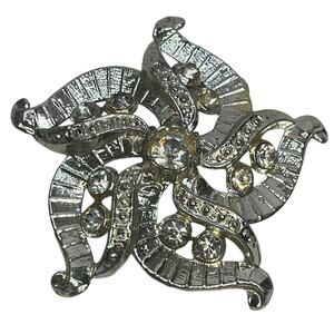 Star Clear Rhinestone Silver Tone Brooch 2" Vtg Unsigned